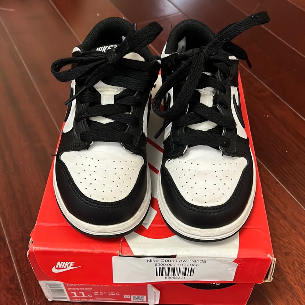Kids Nike dunk low panda